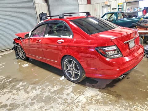 2011 Mercedes-benz C-Class, VIN WDDGF8BB6BR177585. Фото 2 з 6 з аукціону Copart. Каталог авто зі США OpenDataCar.