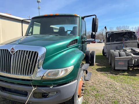 2010 International Durastar 4300, VIN 1HTMMAAN3AH184930. Фото 2 з 6 з аукціону Copart. Каталог авто зі США OpenDataCar.