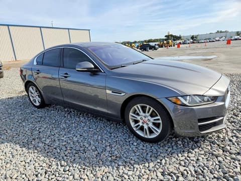 2017 Jaguar XE, VIN SAJAD4BN8HA952387. Фото 4 из 6 с аукциона Copart. Каталог авто из США OpenDataCar.