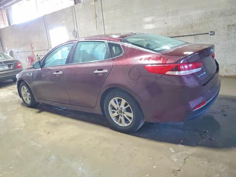 2016 Kia Optima, VIN 5XXGT4L35GG111817. Фото 2 з 6 з аукціону Copart. Каталог авто зі США OpenDataCar.