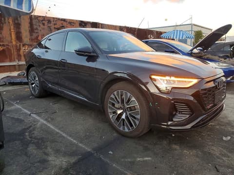 2024 Audi Q8, VIN WA1CAAGE7RB063478. Фото 4 з 6 з аукціону Copart. Каталог авто зі США OpenDataCar.