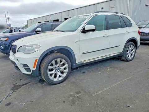 2013 Bmw X5, VIN 5UXZV4C53D0B17392. Photo 1 of 6 from Copart auction. OpenDataCar US salvage catalog.