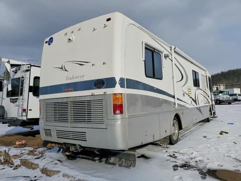 1999 Freightliner Xc Chassis, VIN 4UZ6XFBC8XCF17280. Фото 4 з 6 з аукціону Copart. Каталог авто зі США OpenDataCar.