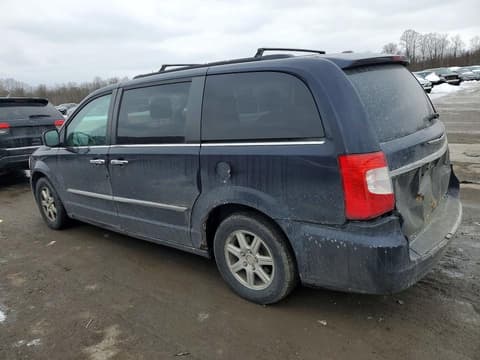 2011 Chrysler Town & Country, VIN 2A4RR5DG3BR633354. Фото 2 з 6 з аукціону Copart. Каталог авто зі США OpenDataCar.