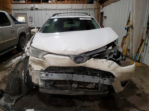 2017 Toyota RAV4, VIN JTMRFREV8HJ700661. Фото 5 з 6 з аукціону Copart. Каталог авто зі США OpenDataCar.