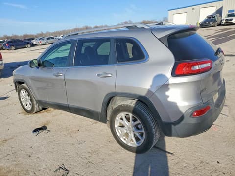 2018 Jeep Cherokee, VIN 1C4PJLLB6JD537802. Фото 2 з 6 з аукціону Copart. Каталог авто зі США OpenDataCar.