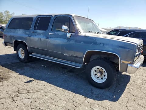 1990 Chevrolet Suburban, VIN 1GNEV16K1LF175324. Фото 4 з 6 з аукціону Copart. Каталог авто зі США OpenDataCar.
