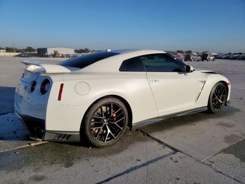 2017 Nissan GT-R, VIN JN1AR5EF7HM820653. Фото 3 з 6 з аукціону Copart. Каталог авто зі США OpenDataCar.