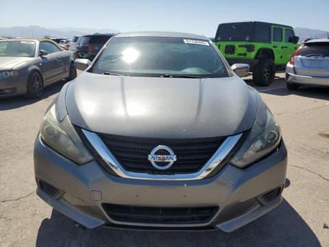 2017 Nissan Altima, VIN 1N4AL3AP4HC110767. Фото 5 з 6 з аукціону Copart. Каталог авто зі США OpenDataCar.