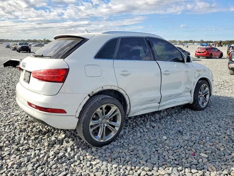 2018 Audi Q3, VIN WA1HCCFSXJR009462. Zdjęcie 3 z 6 z aukcji Copart. Katalog aut z USA OpenDataCar.
