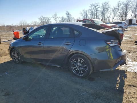 2022 Kia Forte, VIN 3KPF54AD1NE469665. Фото 2 з 6 з аукціону Copart. Каталог авто зі США OpenDataCar.
