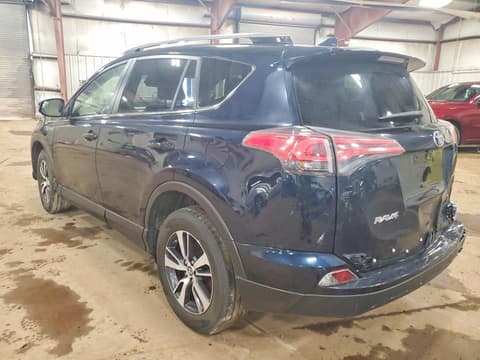 2017 Toyota RAV4, VIN JTMRFREV1HD202901. Фото 2 з 6 з аукціону Copart. Каталог авто зі США OpenDataCar.