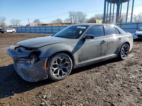 2018 Chrysler 300, VIN 2C3CCABG0JH140412. Фото 1 з 6 з аукціону Copart. Каталог авто зі США OpenDataCar.