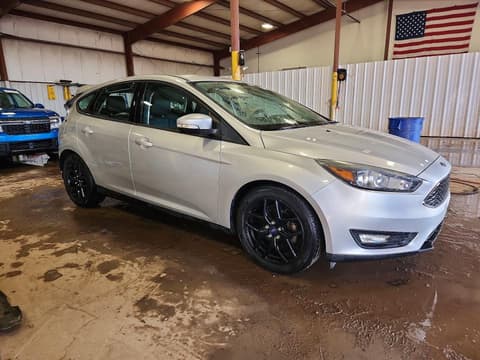 2016 Ford Focus, VIN 1FADP3K27GL277627. Zdjęcie 4 z 6 z aukcji Copart. Katalog aut z USA OpenDataCar.