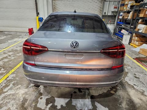 2017 Volkswagen Passat, VIN 1VWBT7A37HC013739. Фото 6 з 6 з аукціону Copart. Каталог авто зі США OpenDataCar.