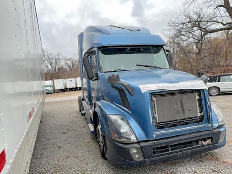 2017 Volvo VN, VIN 4V4NC9EH5HN973376. Фото 1 з 6 з аукціону Copart. Каталог авто зі США OpenDataCar.