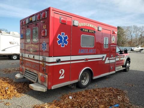 2017 Ford F-550 Super Duty, VIN 1FDUF5HT2HDA04627. Фото 3 из 6 с аукциона Copart. Каталог авто из США OpenDataCar.