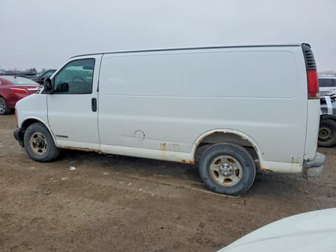 2001 Chevrolet Express 2500, VIN 1GCFG25MX11157379. Фото 2 з 6 з аукціону Copart. Каталог авто зі США OpenDataCar.