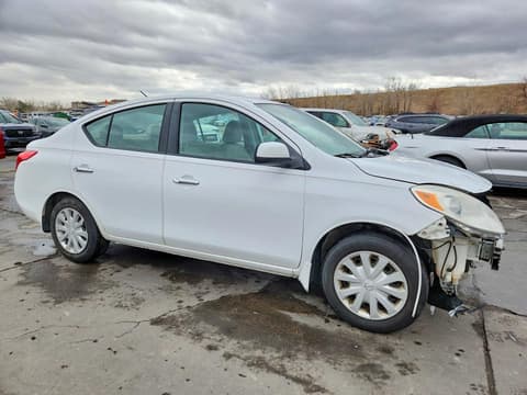 2012 Nissan Versa, VIN 3N1CN7APXCL846892. Фото 4 з 6 з аукціону Copart. Каталог авто зі США OpenDataCar.
