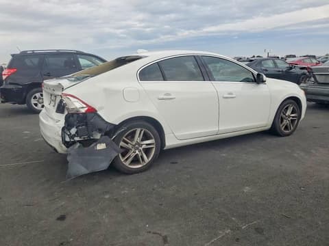 2015 Volvo S60, VIN YV126MFM6F1341473. Фото 3 з 6 з аукціону Copart. Каталог авто зі США OpenDataCar.
