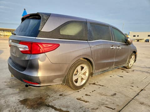 2018 Honda Odyssey, VIN 5FNRL6H73JB099547. Фото 3 з 6 з аукціону Copart. Каталог авто зі США OpenDataCar.
