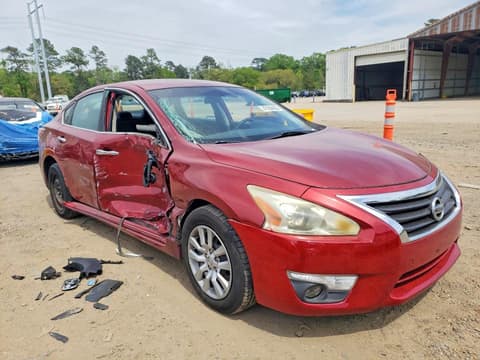 2015 Nissan Altima, VIN 1N4AL3AP0FN346835. Фото 4 з 6 з аукціону Copart. Каталог авто зі США OpenDataCar.