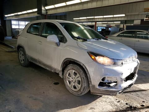 2018 Chevrolet Trax, VIN KL7CJKSB2JB715336. Zdjęcie 4 z 6 z aukcji Copart. Katalog aut z USA OpenDataCar.