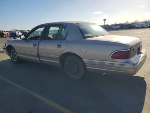 1997 Mercury Grand Marquis, VIN 2MELM74W6VX617922. Фото 2 з 6 з аукціону Copart. Каталог авто зі США OpenDataCar.