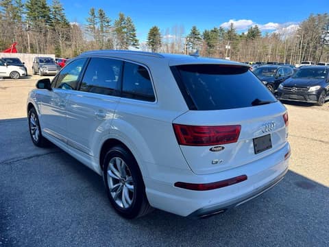 2017 Audi Q7, VIN WA1LAAF70HD011891. Фото 3 з 6 з аукціону Copart. Каталог авто зі США OpenDataCar.