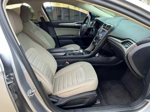 2020 Ford Fusion, VIN 3FA6P0G72LR111247. Фото 5 з 6 з аукціону Copart. Каталог авто зі США OpenDataCar.