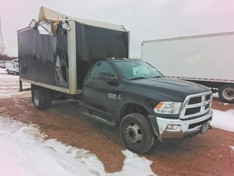 2018 Ram 5500, VIN 3C7WRMDL9JG274440. Zdjęcie 4 z 6 z aukcji Copart. Katalog aut z USA OpenDataCar.