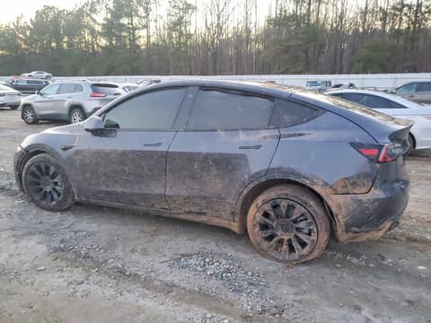 2022 Tesla Model Y, VIN 7SAYGDEE0NA006545. Фото 2 из 6 с аукциона Copart. Каталог авто из США OpenDataCar.