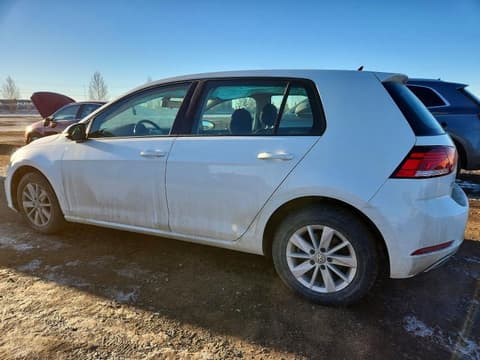 2018 Volkswagen Golf, VIN 3VWG17AU6JM258296. Фото 2 з 6 з аукціону Copart. Каталог авто зі США OpenDataCar.