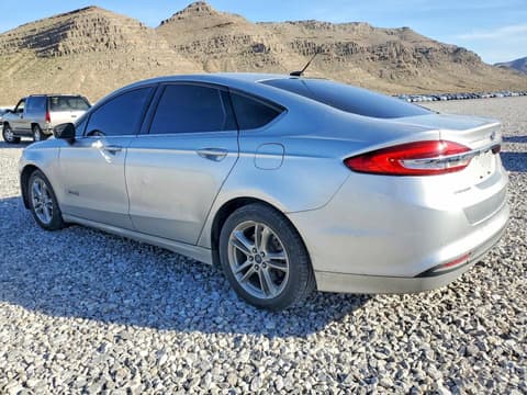 2018 Ford Fusion, VIN 3FA6P0LU2JR139901. Фото 2 из 6 с аукциона Copart. Каталог авто из США OpenDataCar.
