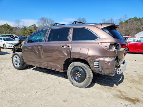 2018 Toyota Highlander, VIN 5TDDZRFH8JS801847. Фото 2 з 6 з аукціону Copart. Каталог авто зі США OpenDataCar.