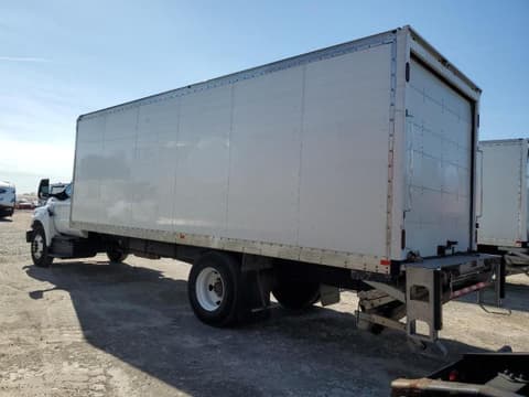 2022 Ford F-650, VIN 1FDNF6AN4NDF05360. Фото 2 из 6 с аукциона Copart. Каталог авто из США OpenDataCar.