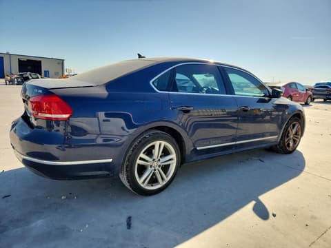 2014 Volkswagen Passat, VIN 1VWCS7A34EC081368. Zdjęcie 3 z 6 z aukcji Copart. Katalog aut z USA OpenDataCar.