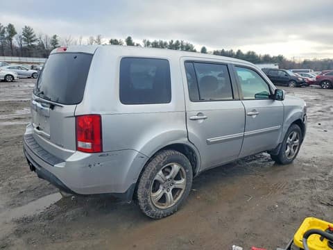 2015 Honda Pilot, VIN 5FNYF4H59FB017799. Photo 3 of 6 from Copart auction. OpenDataCar US salvage catalog.