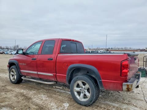 2007 Dodge Ram 1500, VIN 1D7HU182X7J598658. Фото 2 з 6 з аукціону Copart. Каталог авто зі США OpenDataCar.