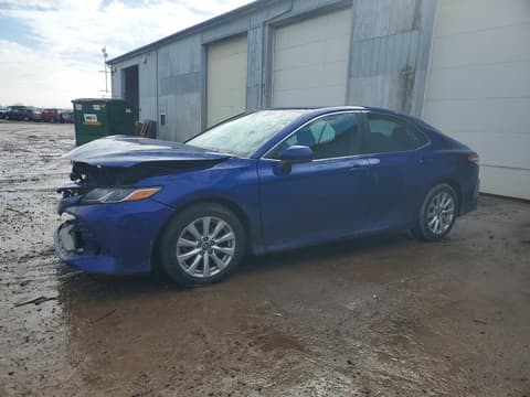 2018 Toyota Camry, VIN 4T1B11HK0JU526605. Фото 1 з 6 з аукціону Copart. Каталог авто зі США OpenDataCar.