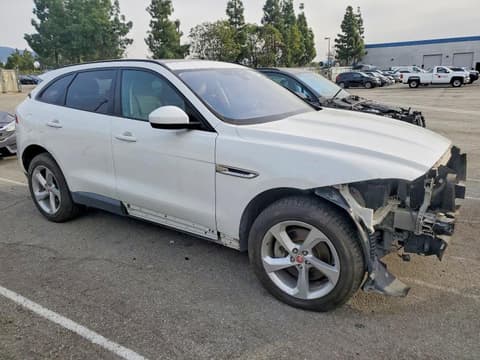 2017 Jaguar F-Pace, VIN SADCJ2BV9HA493007. Photo 4 of 6 from Copart auction. OpenDataCar US salvage catalog.
