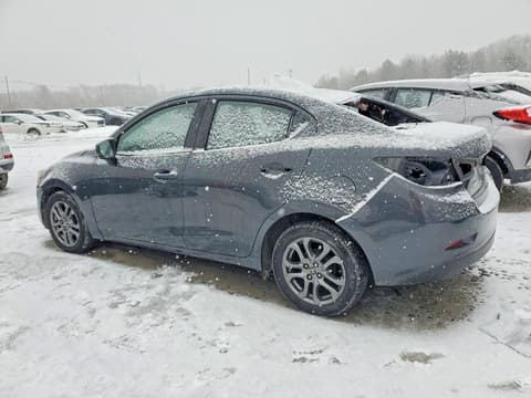 2019 Toyota Yaris, VIN 3MYDLBYV5KY526543. Фото 2 з 6 з аукціону Copart. Каталог авто зі США OpenDataCar.