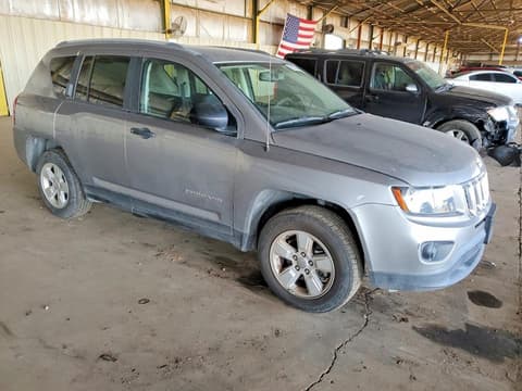 2017 Jeep Compass, VIN 1C4NJCBA6HD164500. Фото 4 из 6 с аукциона Copart. Каталог авто из США OpenDataCar.