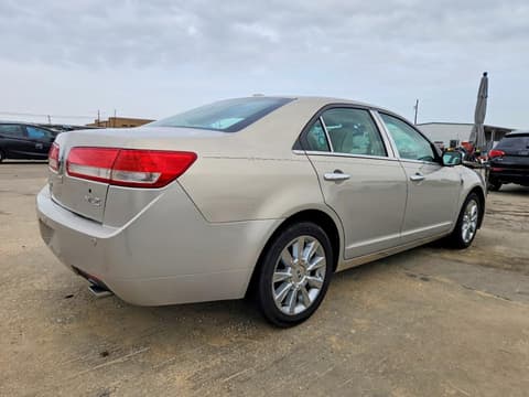 2010 Lincoln MKZ, VIN 3LNHL2GC3AR638407. Фото 3 з 6 з аукціону Copart. Каталог авто зі США OpenDataCar.