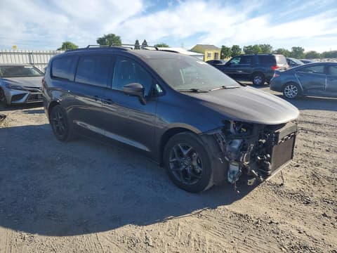 2018 Chrysler Pacifica, VIN 2C4RC1GG6JR358248. Фото 4 з 6 з аукціону Copart. Каталог авто зі США OpenDataCar.