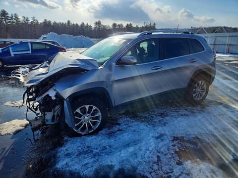 2019 Jeep Cherokee, VIN 1C4PJMLX0KD135597. Фото 1 з 6 з аукціону Copart. Каталог авто зі США OpenDataCar.