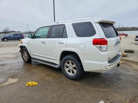 2011 Toyota 4Runner, VIN JTEBU5JR2B5034059. Фото 2 з 6 з аукціону Copart. Каталог авто зі США OpenDataCar.
