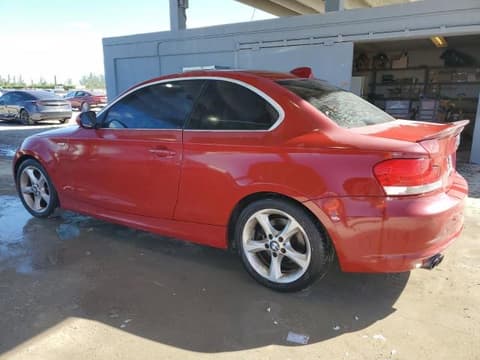 2010 Bmw 1 Series, VIN WBAUP7C56AVK77489. Фото 2 из 6 с аукциона Copart. Каталог авто из США OpenDataCar.