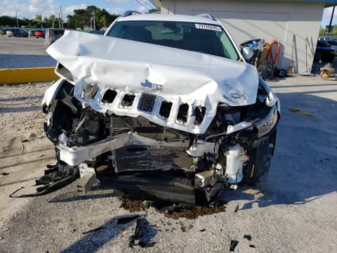 2020 Jeep Cherokee, VIN 1C4PJLCB2LD654442. Zdjęcie 5 z 6 z aukcji Copart. Katalog aut z USA OpenDataCar.