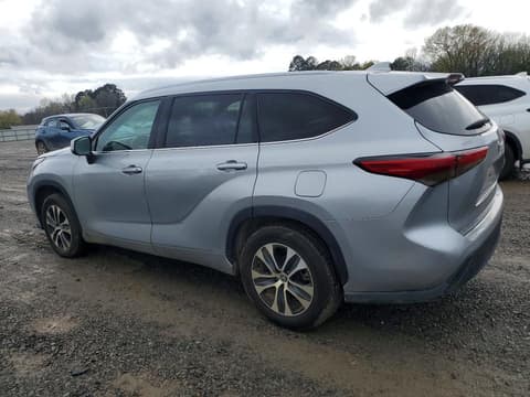 2021 Toyota Highlander, VIN 5TDGZRAH5MS031535. Фото 2 з 6 з аукціону Copart. Каталог авто зі США OpenDataCar.